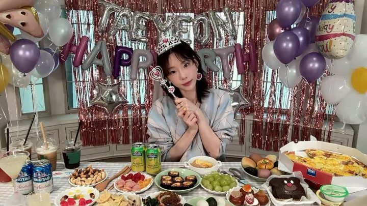 꼴뵈기 싫은 생일 먹방 💜