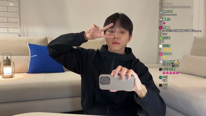 개노맛 먹방 라이브, 조명 삼
