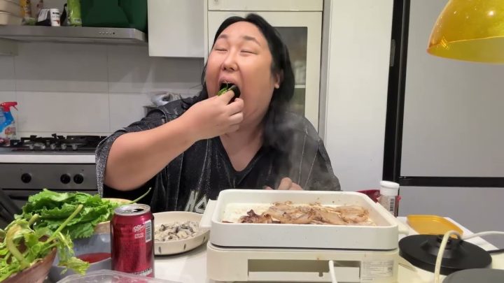 캠핑요리 먹방 🍴 (미나리삼겹살/모듬꼬치/굴구이/어묵탕)