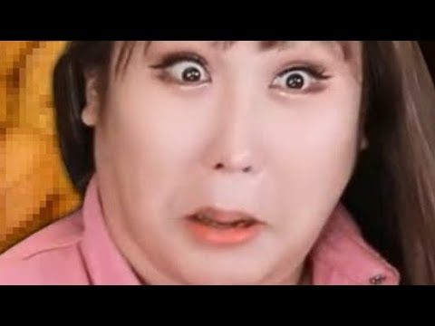 자꾸 흔들고 입에 넣으시네요